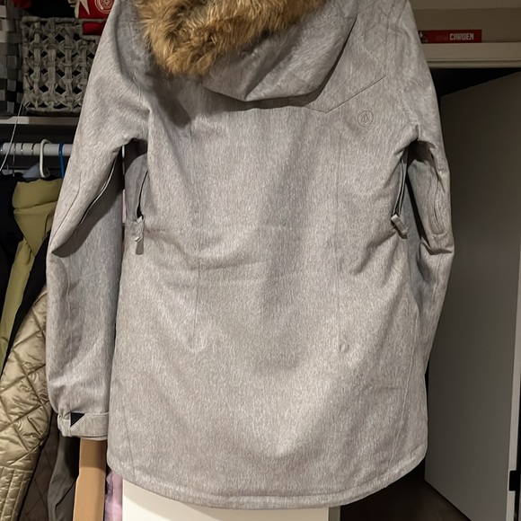 Volcom snowboard jacket - Picture 11 of 11